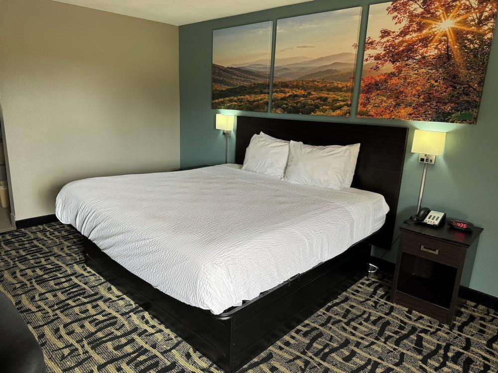 Homegate Inn And Suites Collierville TN photo 13