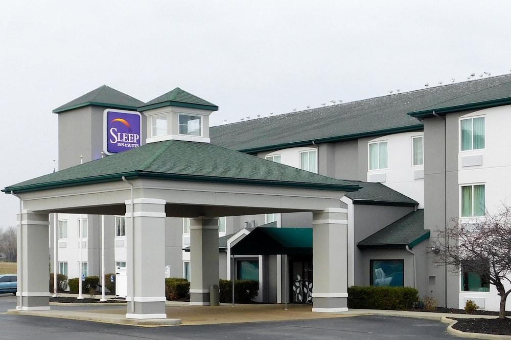 Sleep Inn & Suites Oregon - Toledo — hotel in Oregon
