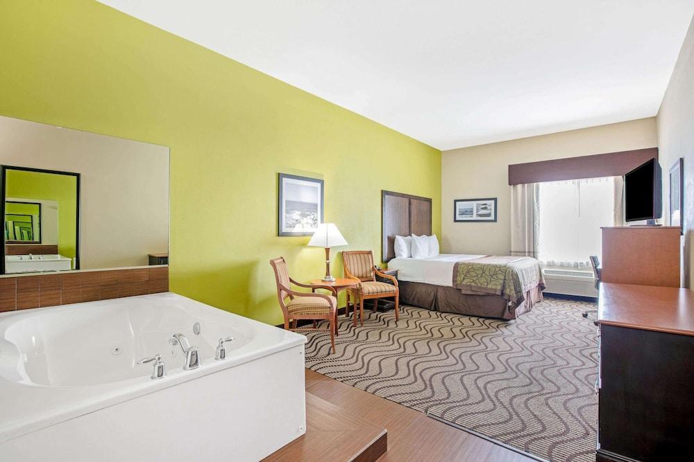 La Quinta Inn & Suites by Wyndham Corpus Christi Airport photo 13