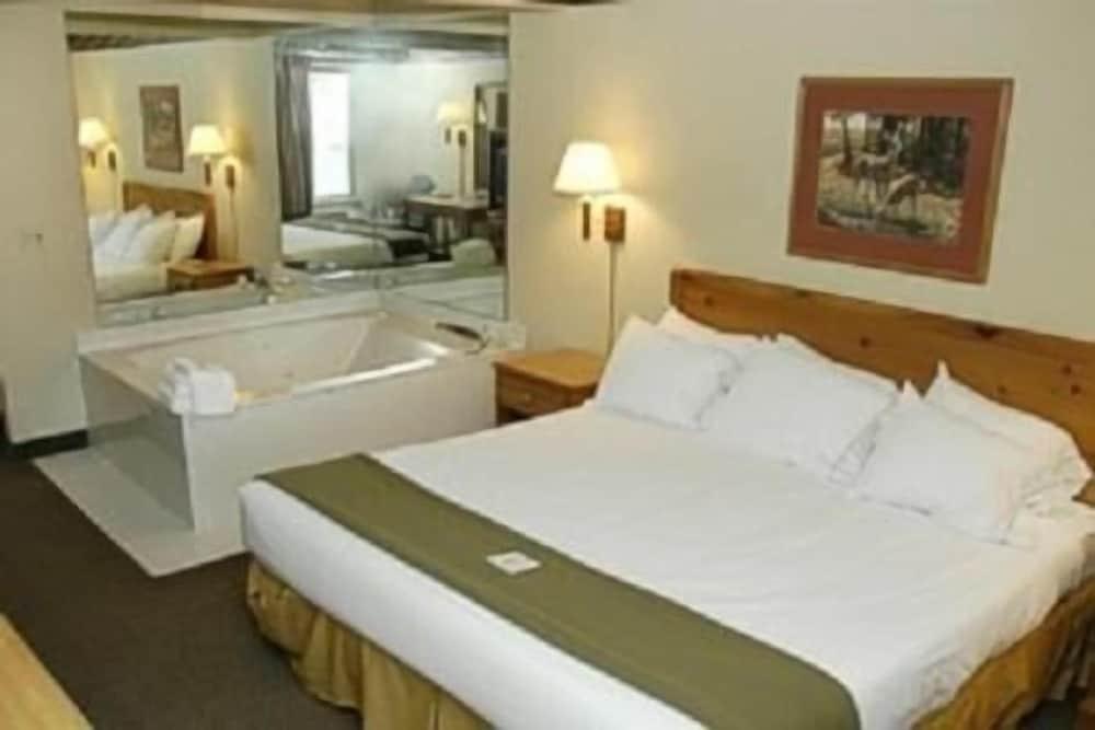 Pellston Lodge photo 3