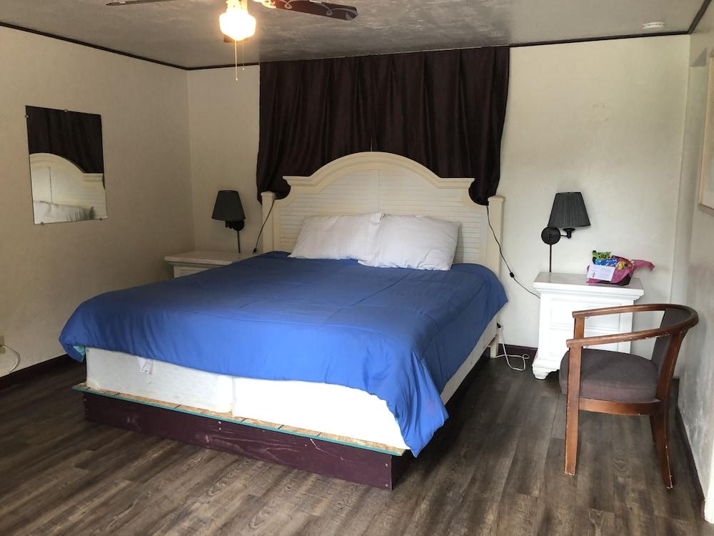 Florence Lighthouse Inn photo 51