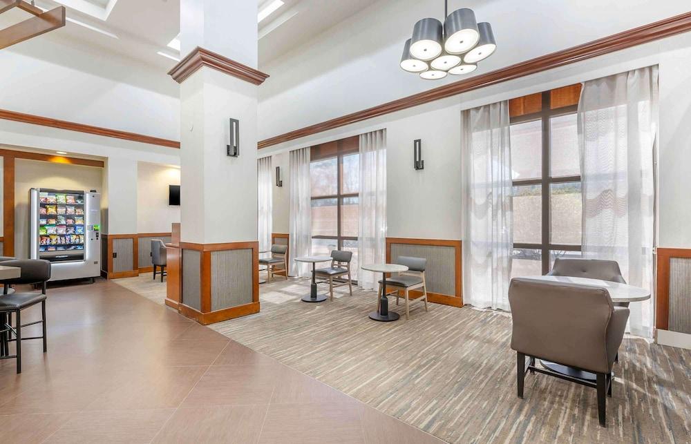 Extended Stay America Premier Suites Pittsburgh Cranberry To photo 40