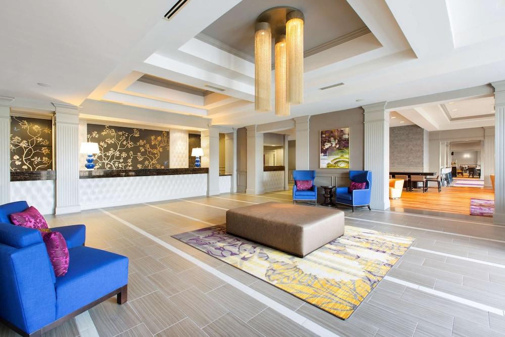 DoubleTree by Hilton Hotel Savannah Historic District photo 1