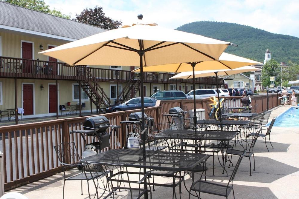 Park Lane Motel photo 16
