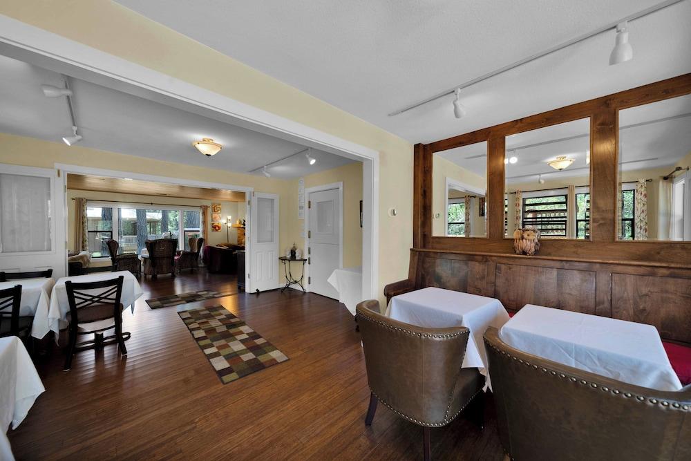 The Inn at Shasta Lake photo 4