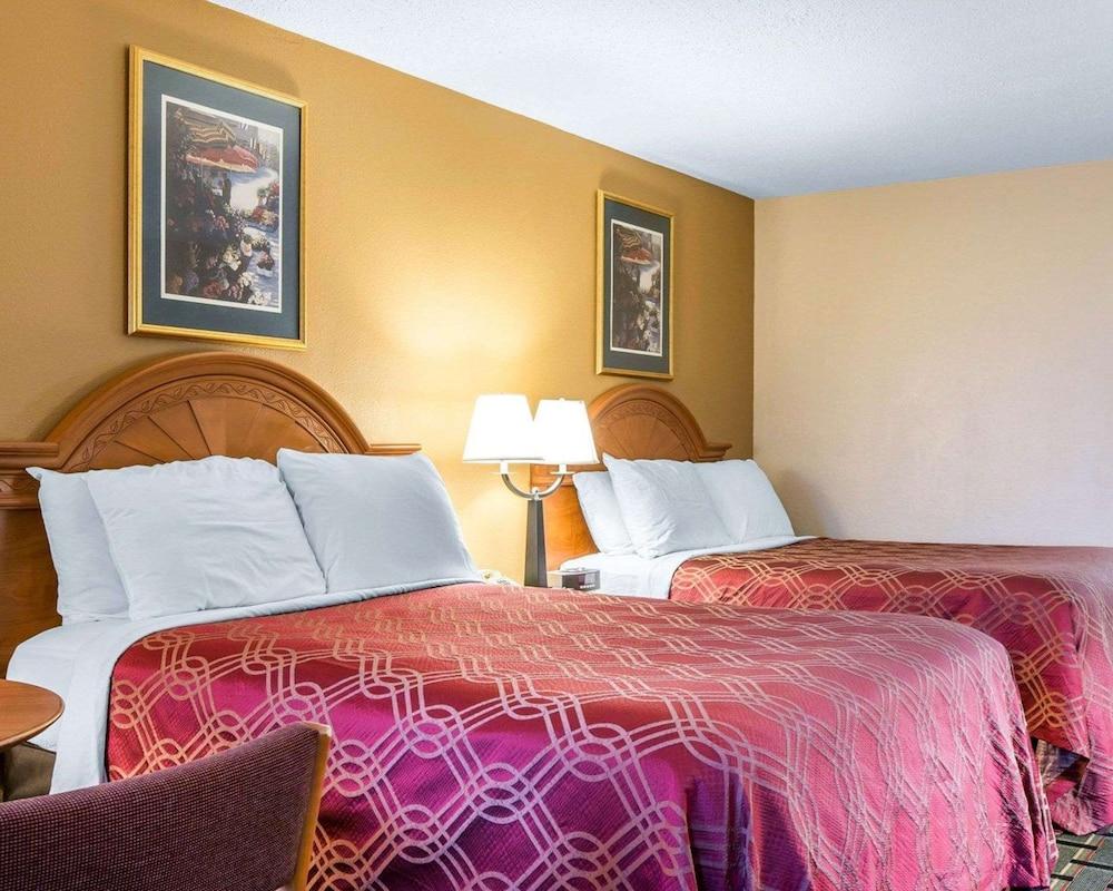 Econo Lodge Dalton West photo 5