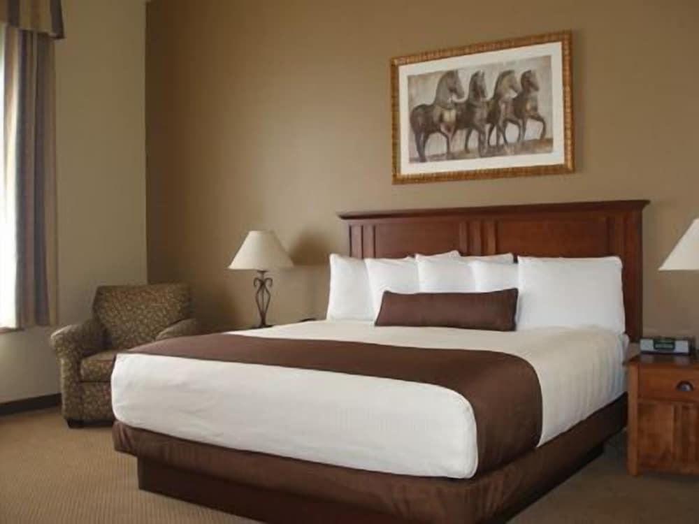 Casper C'mon Inn Hotel & Suites photo 19