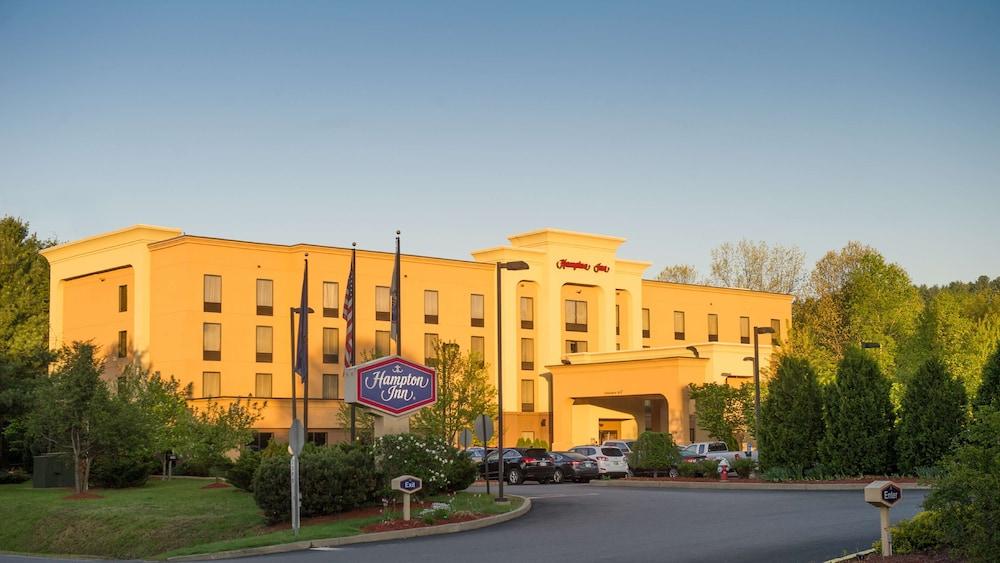 Hampton Inn Brattleboro photo 19