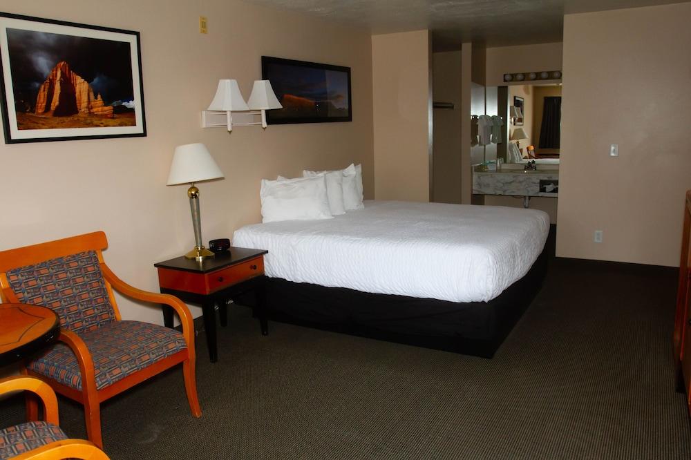 Cathedral Valley Inn photo 3