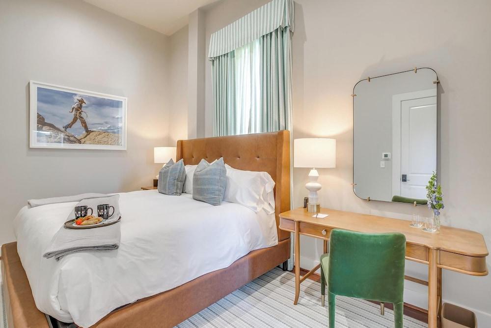 Nutt House Hotel photo 77