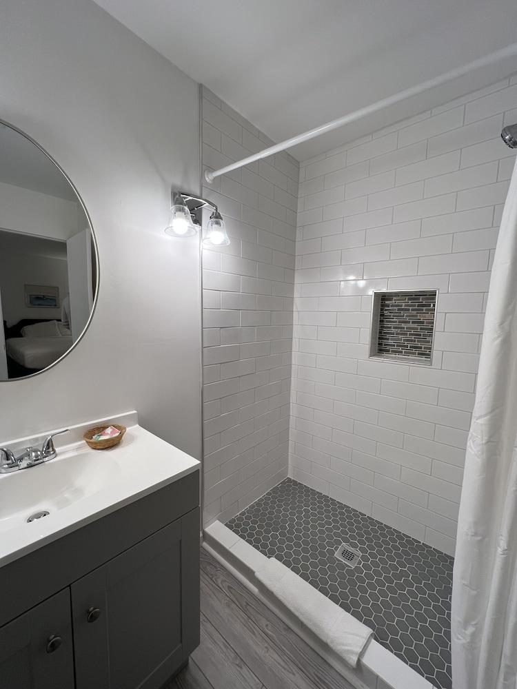 Voyager Inn photo 50