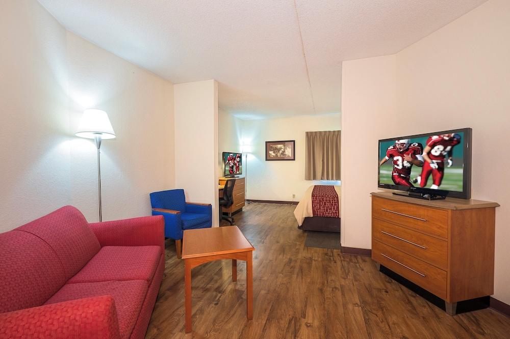 Sycamore Suites photo 45