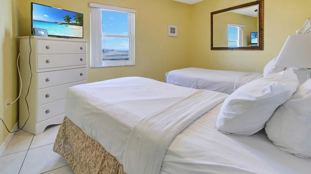South Beach Oceanfront Resort photo 15