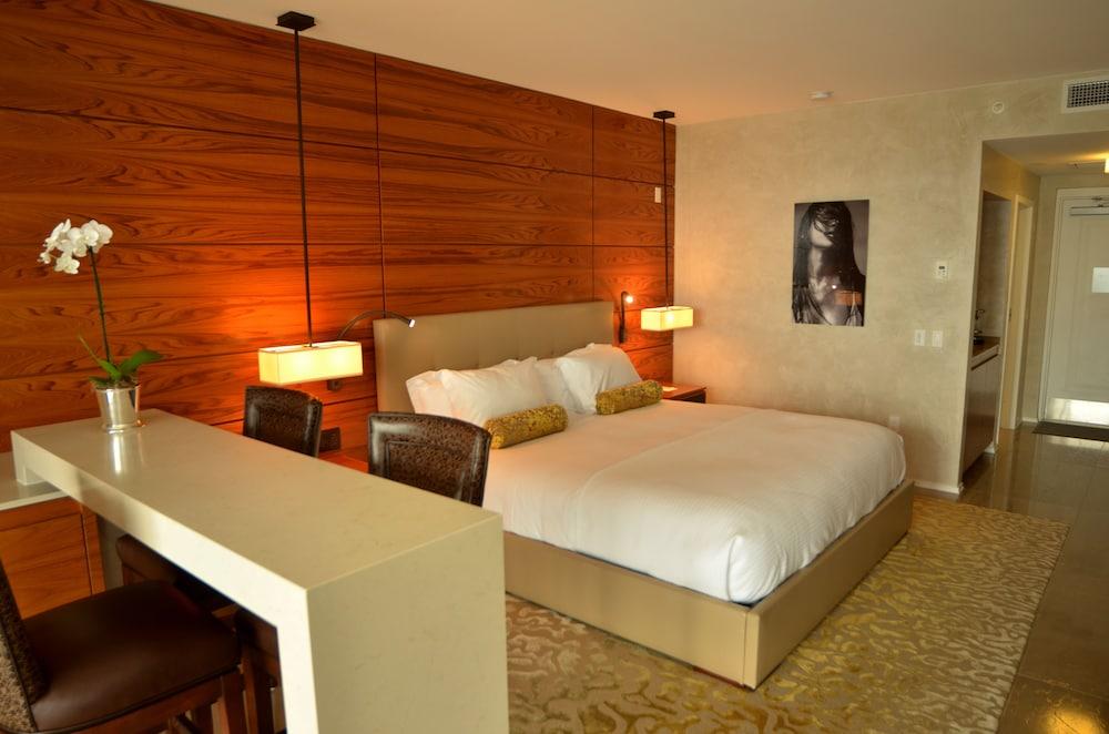 Royal Blues Hotel photo 6