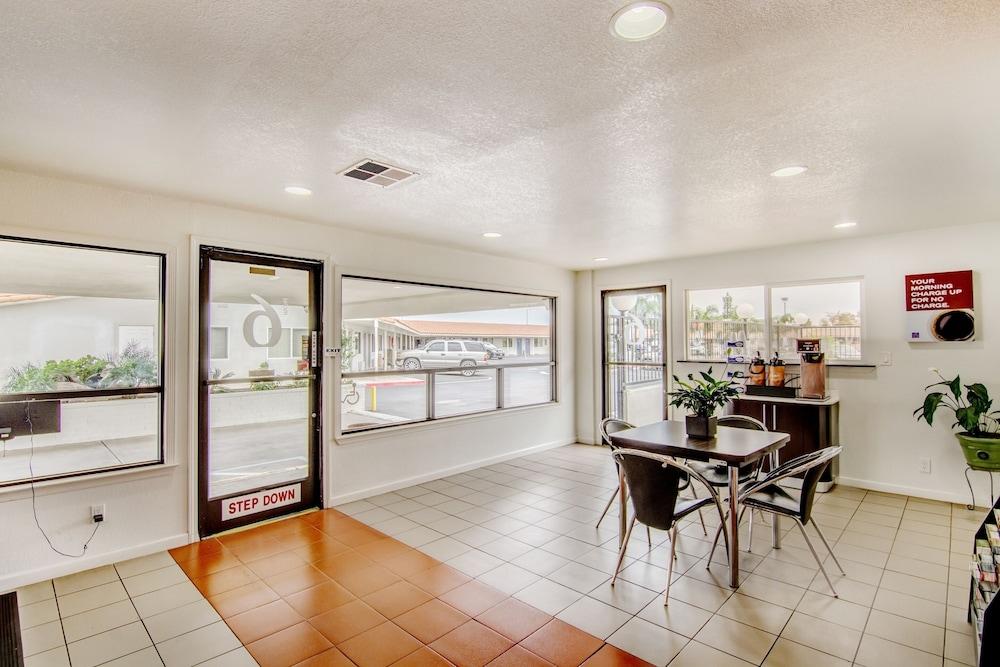 Motel 6 Manteca, CA photo 23