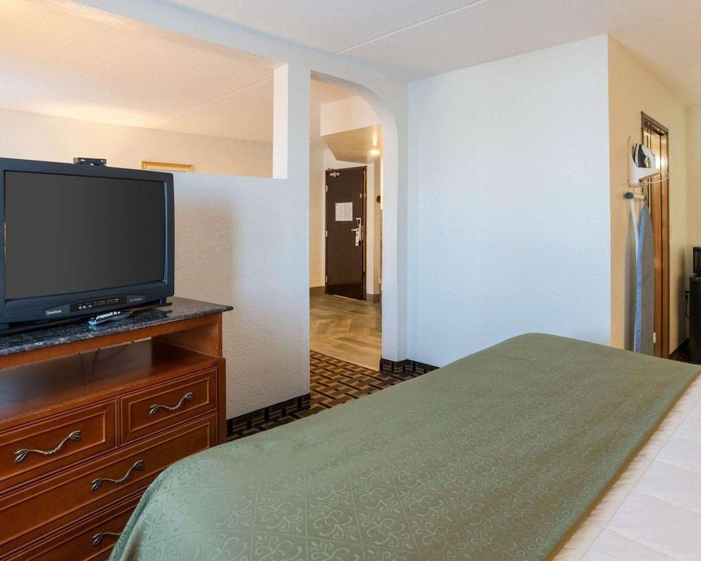 Quality Inn Savage - Bloomington West photo 19