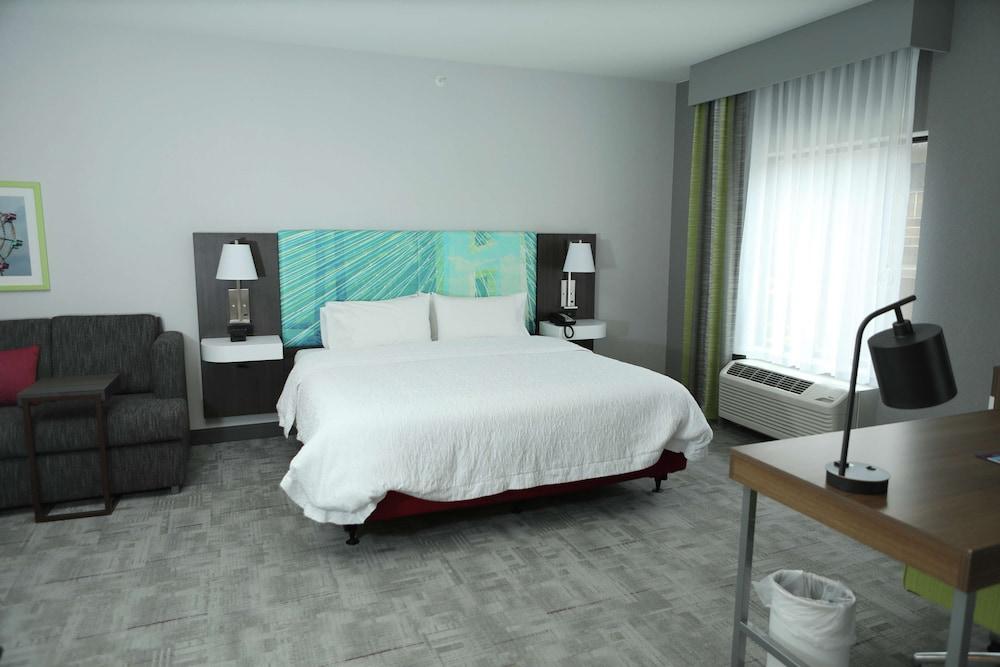 Hampton Inn & Suites Burlington photo 17