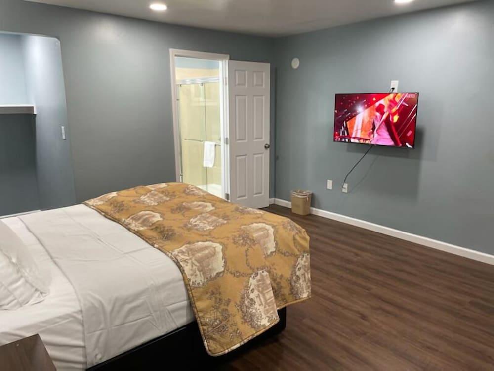 Blue Seal Inn photo 20