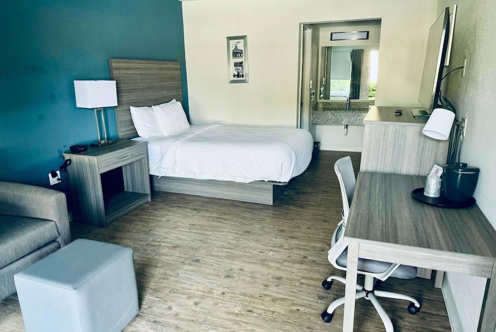 Ramada by Wyndham Lumberton photo 8