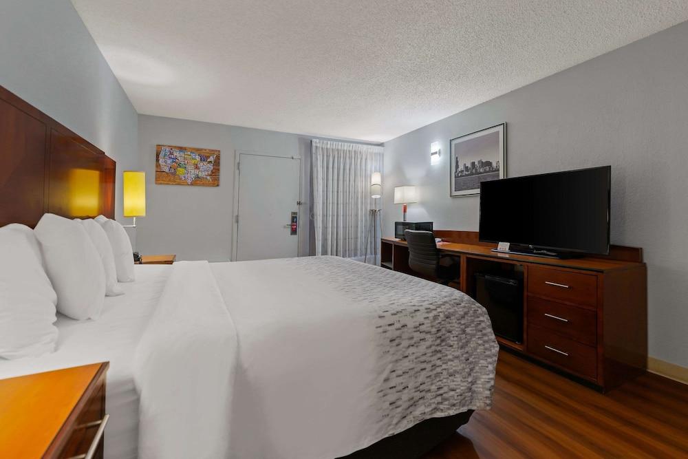 Econo Lodge Rockford Casino Area photo 12