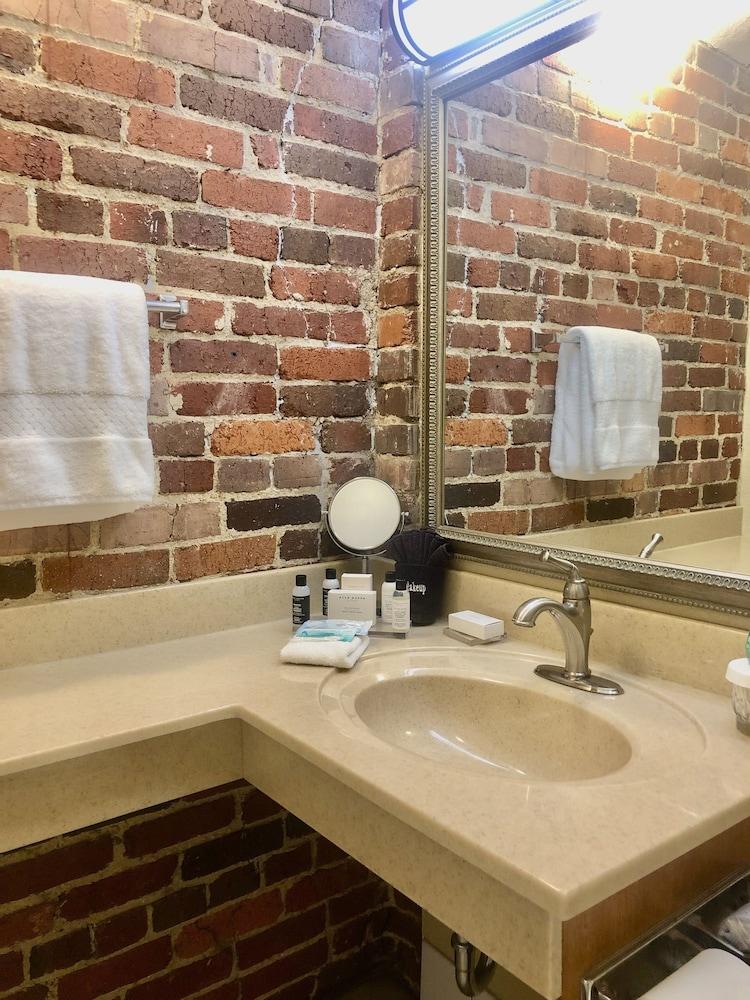 Hawthorn Extended Stay by Wyndham Rome photo 28
