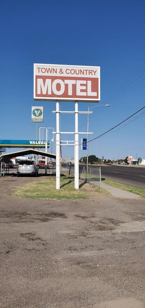 Town & Country Motel photo 21