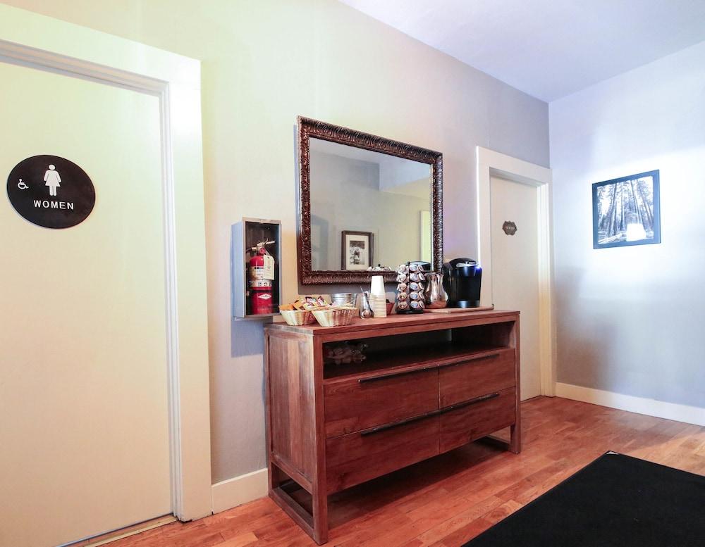 Hotel Charlotte photo 23