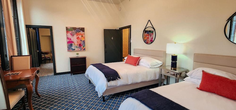 Speakeasy Suites photo 11