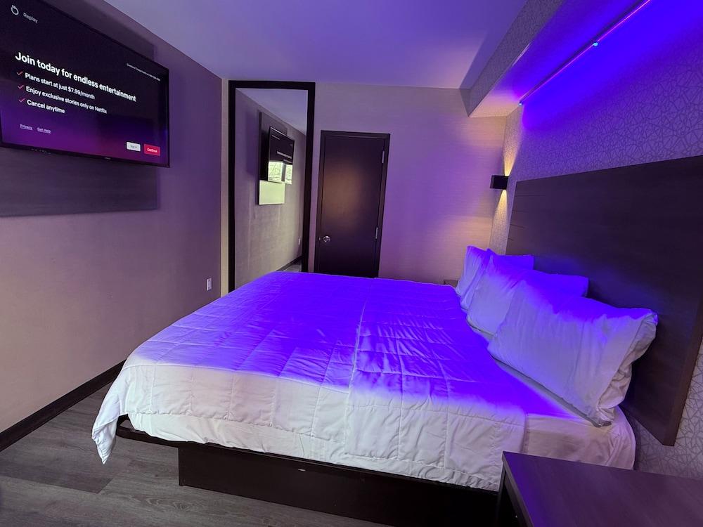The Vine Hotel Bronx photo 4