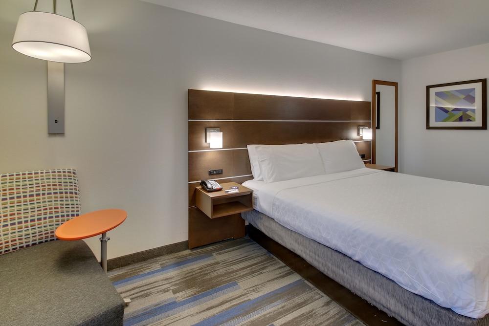 Holiday Inn Express Fishkill-Mid Hudson Valley by IHG photo 24