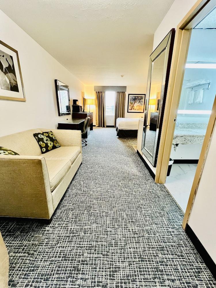 Quality Inn & Suites Caribou photo 29