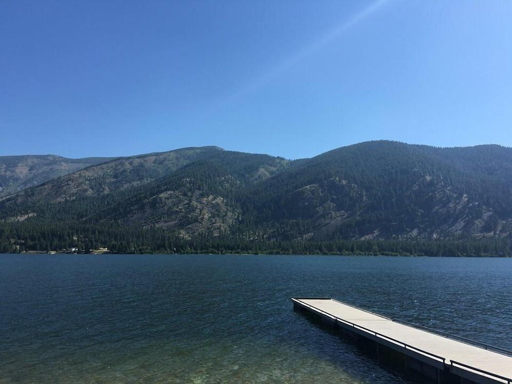 Lakeside Resort and Motel photo 97