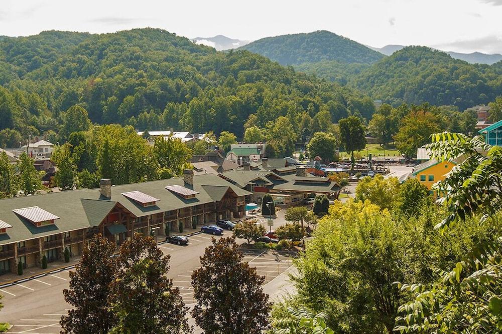 The Greystone Lodge on the River photo 66