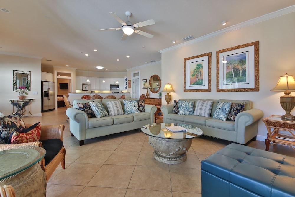 Tortuga Inn Beach Resort photo 76