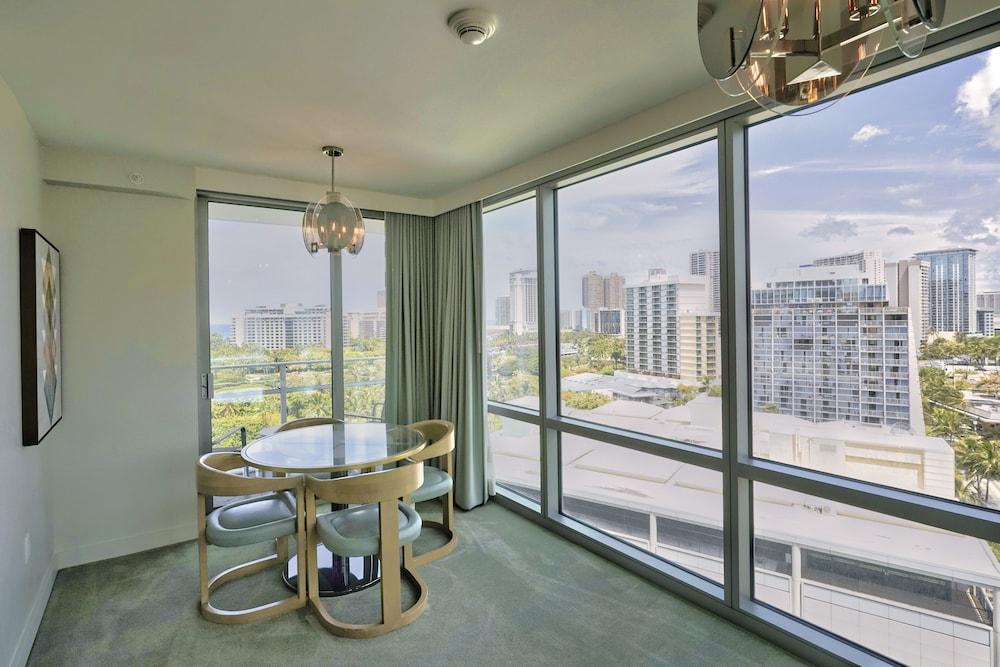 Real Select at the Ritz Carlton Residences, Waikiki Beach photo 26