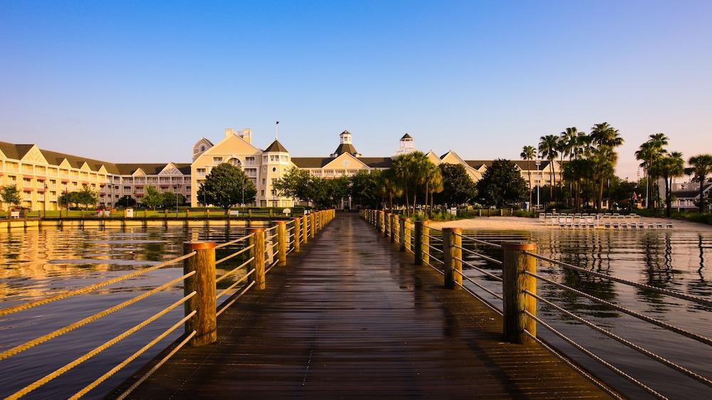 Disney's Yacht Club Resort photo 43