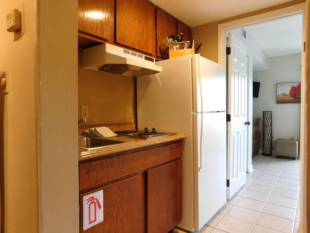 Laurel Inn Condominium photo 50