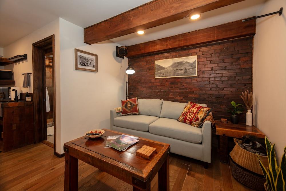 The Frenchman Suites photo 43