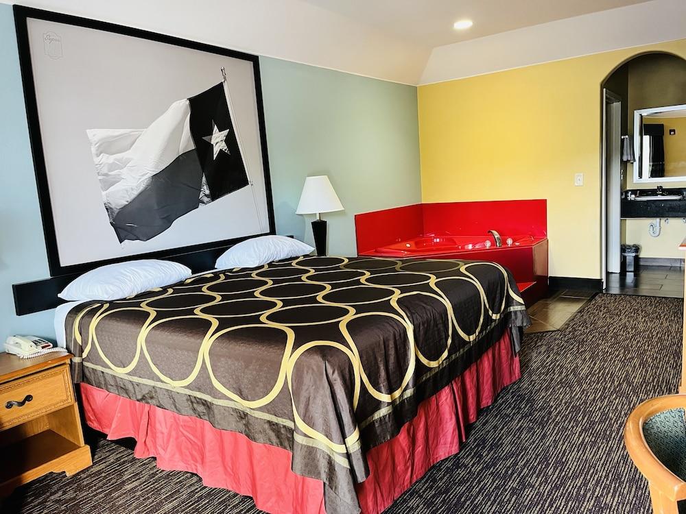 Quality Inn Montgomery - Lake Conroe photo 7