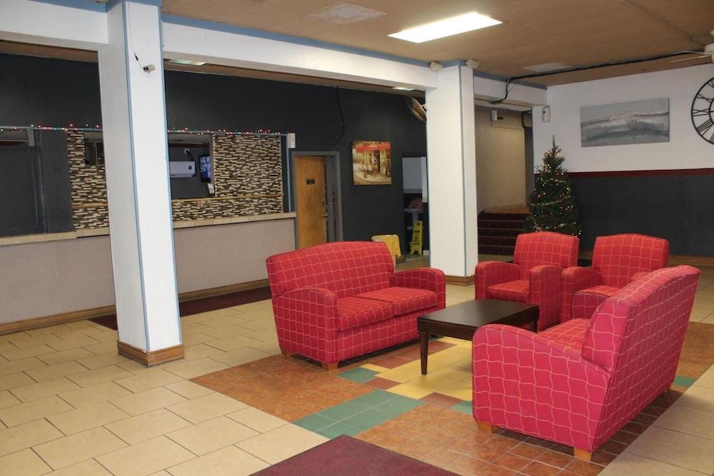 Arrowhead Inn photo 5