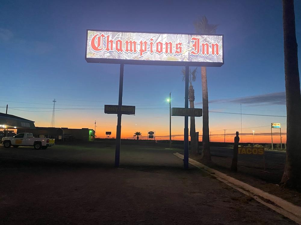 Champions Inn photo 24