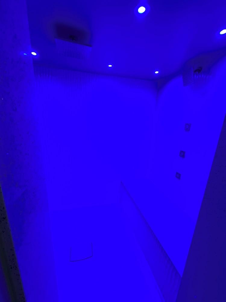 Imperial Suites photo 12