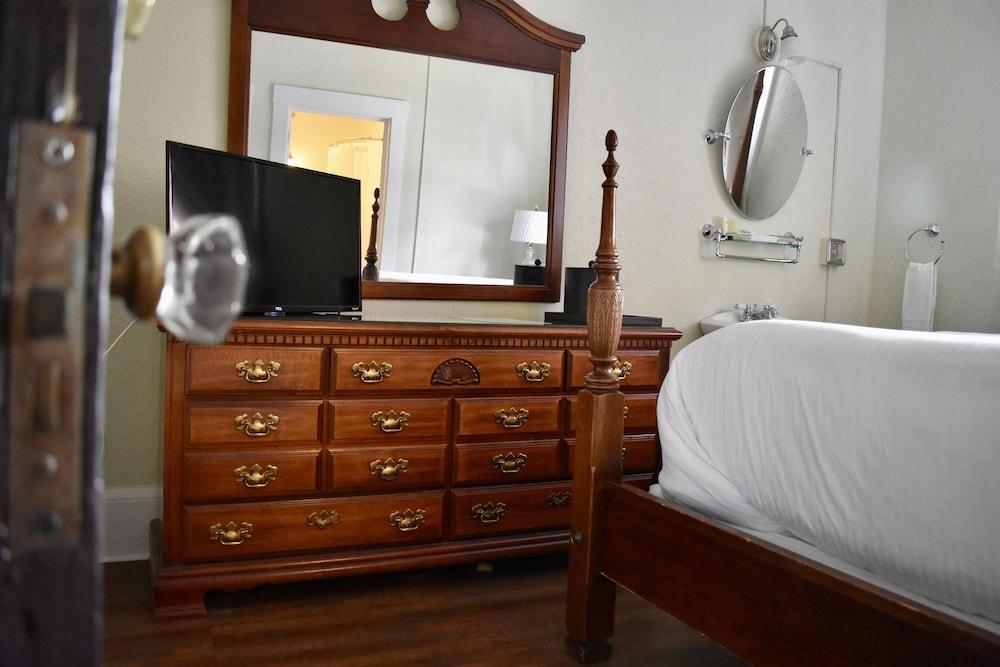 The DeLand Hotel photo 45