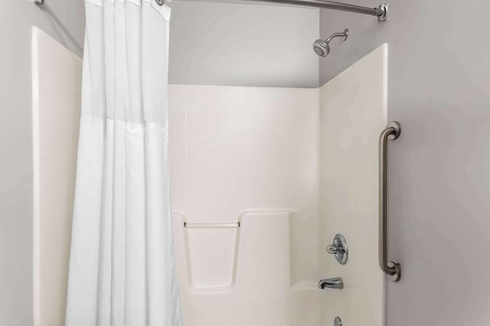 Best Western Oswego Hotel photo 25