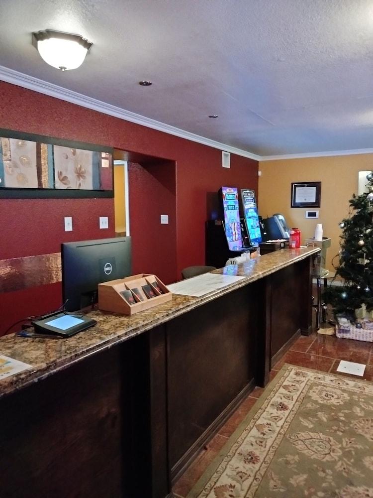 Casino Hotel photo 7