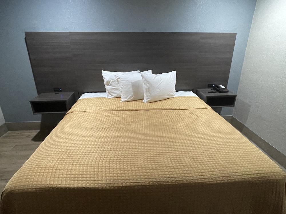 Southmore Boulevard Motel photo 15