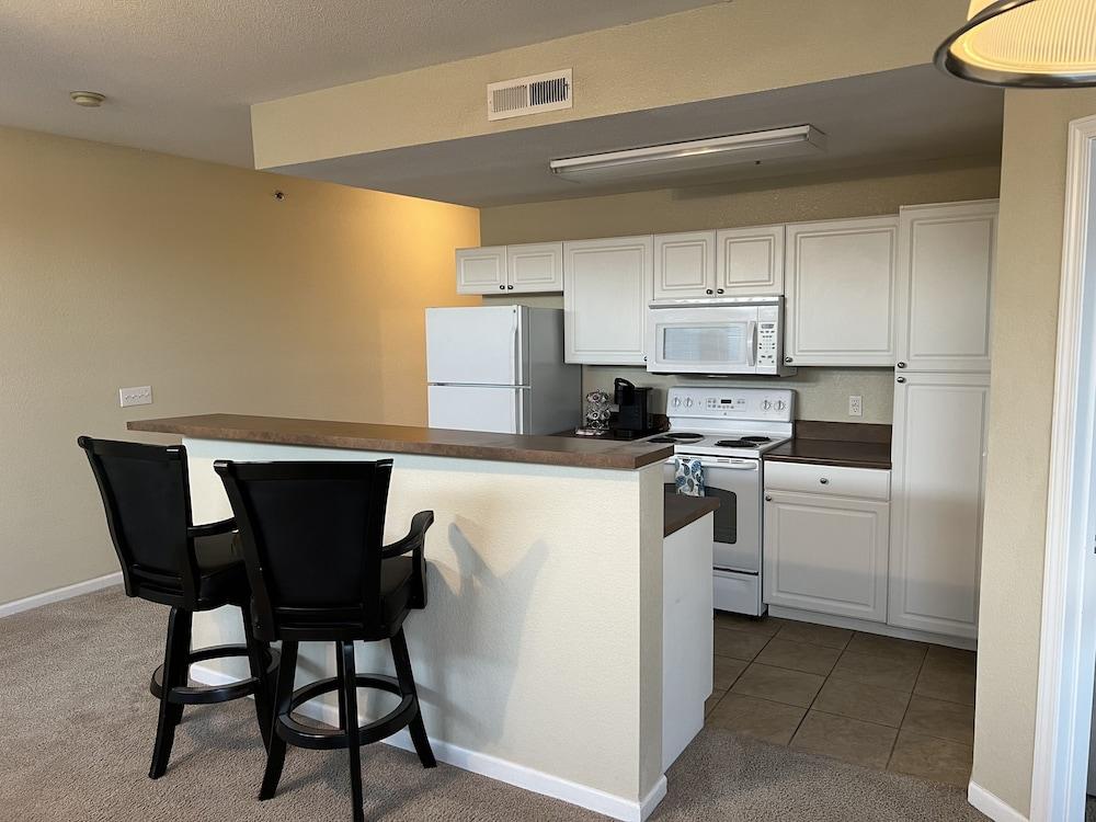 Washburn Hotel Suites photo 12