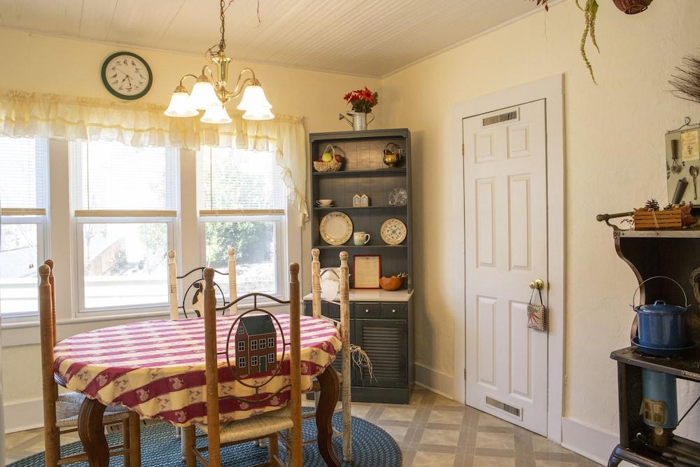 The Chimney Rock Inn & Cottages photo 39
