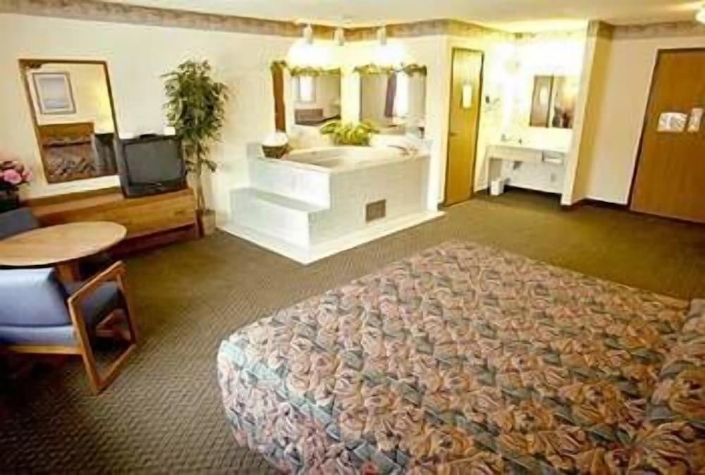 Lodi Valley Suites photo 10