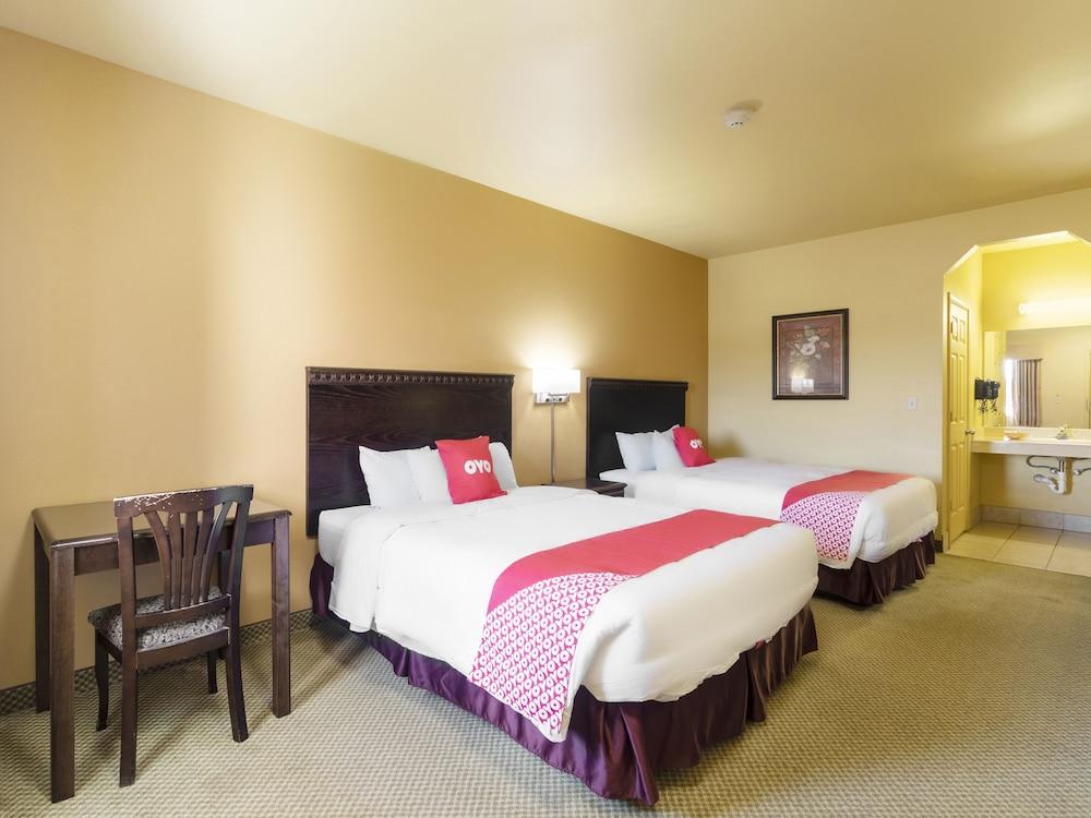 OYO Hotel Valley View TX, I-35 photo 11